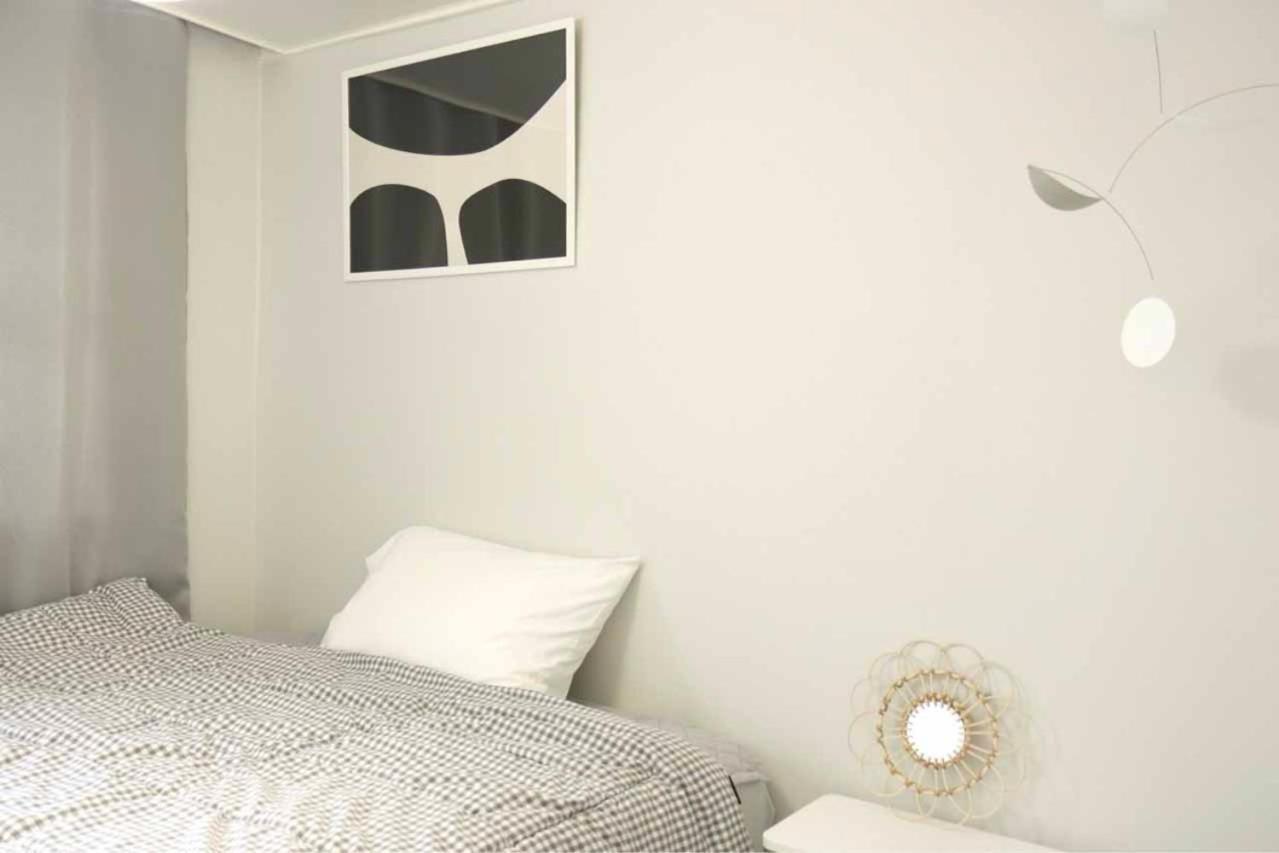 Apartment K-9 Hongdae Yeontral Park Seoul