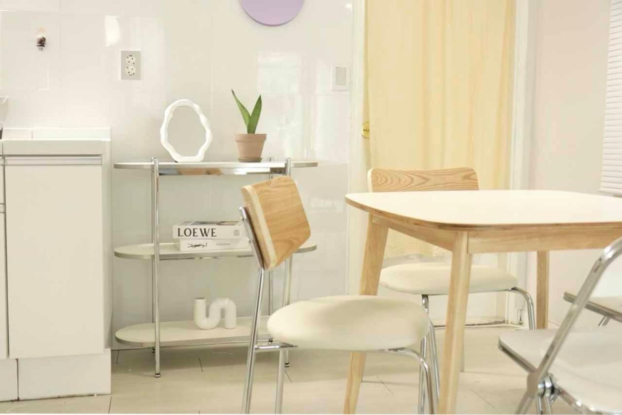 Apartment K-9 Hongdae Yeontral Park Seoul