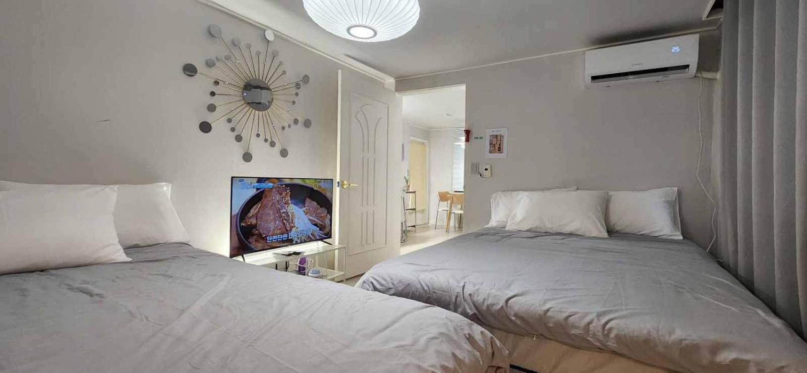 K-9 Hongdae Yeontral Park Apartment *